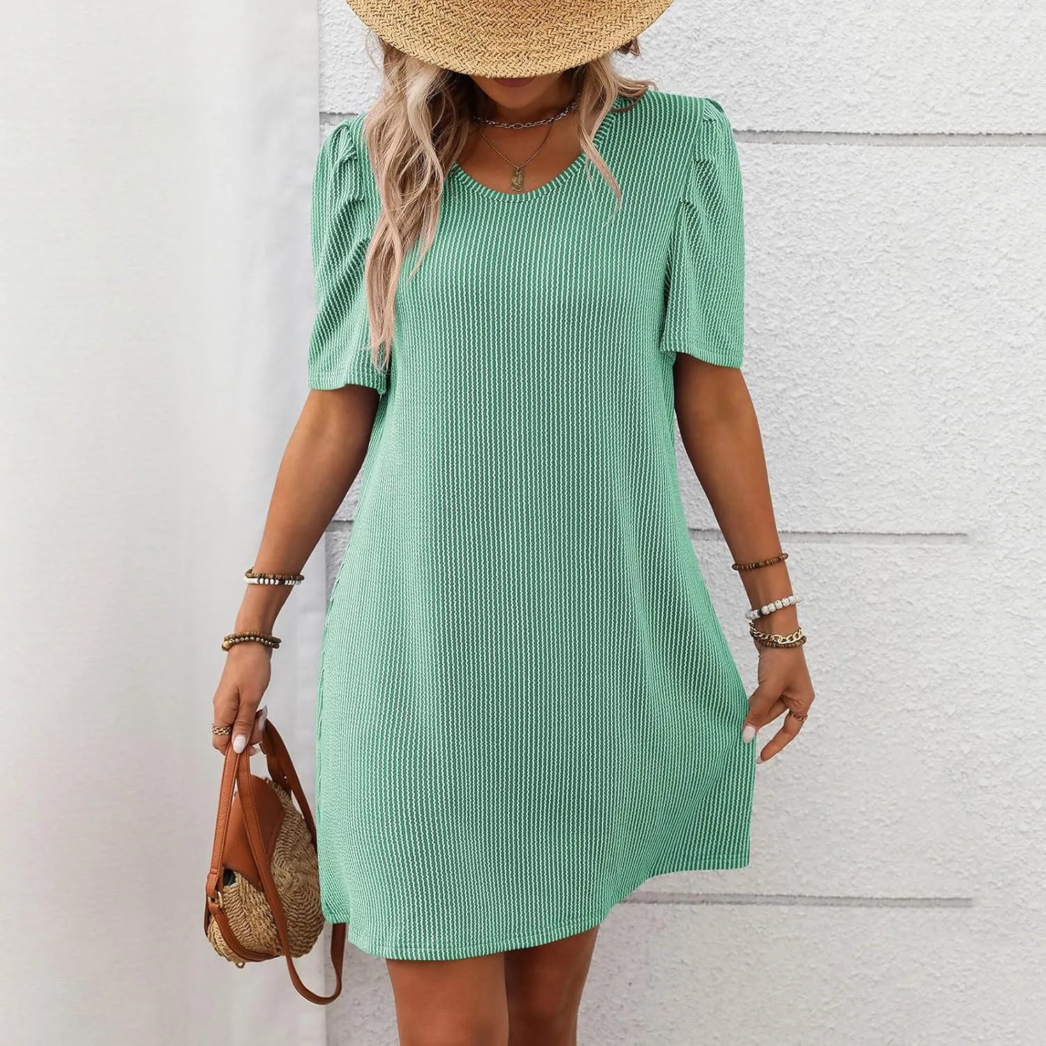 Summer Stripe Dresses for Women Casual Short Sleeve Loose Fit Crew Neck Dress Fashion Pleated Vacation Sundress