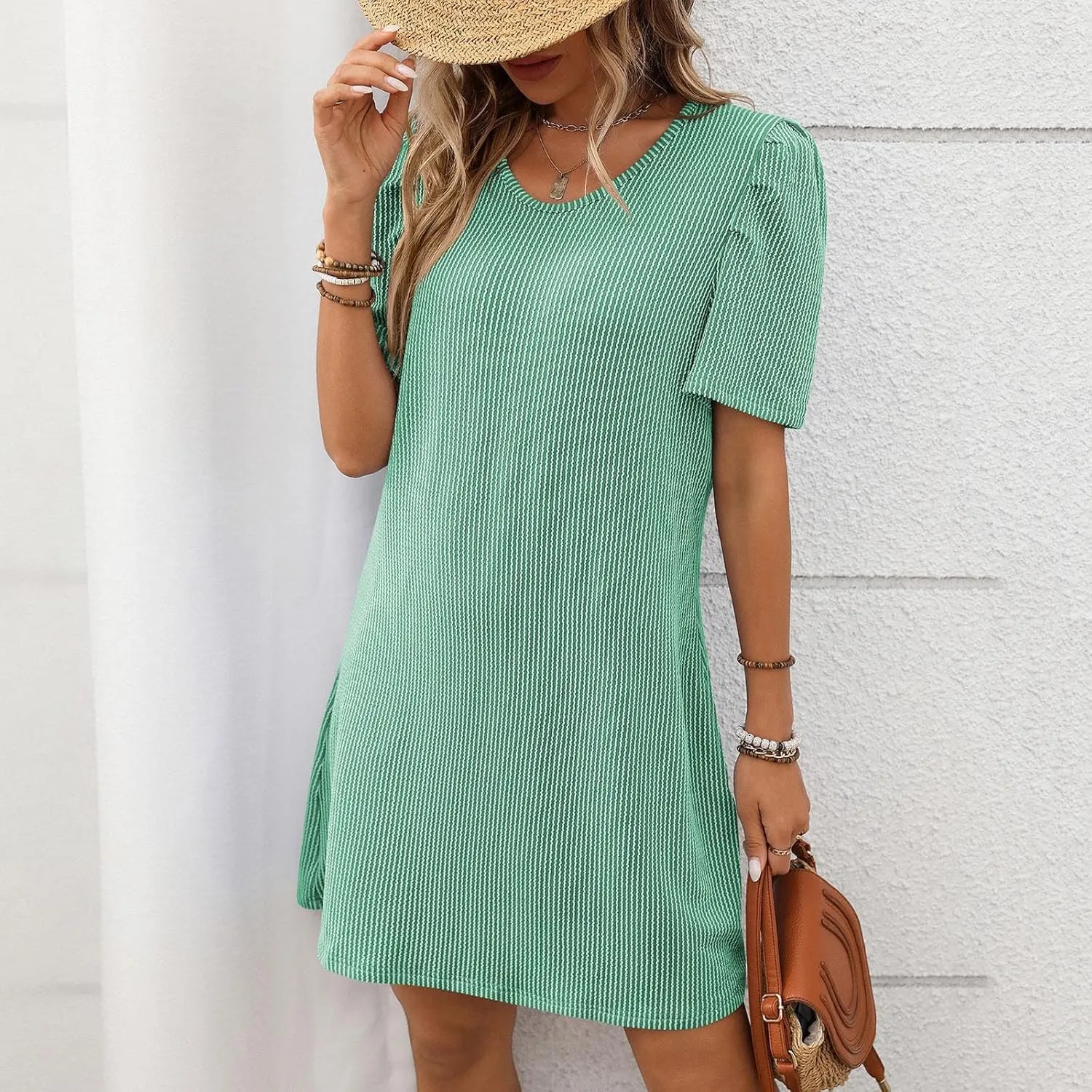 Summer Stripe Dresses for Women Casual Short Sleeve Loose Fit Crew Neck Dress Fashion Pleated Vacation Sundress