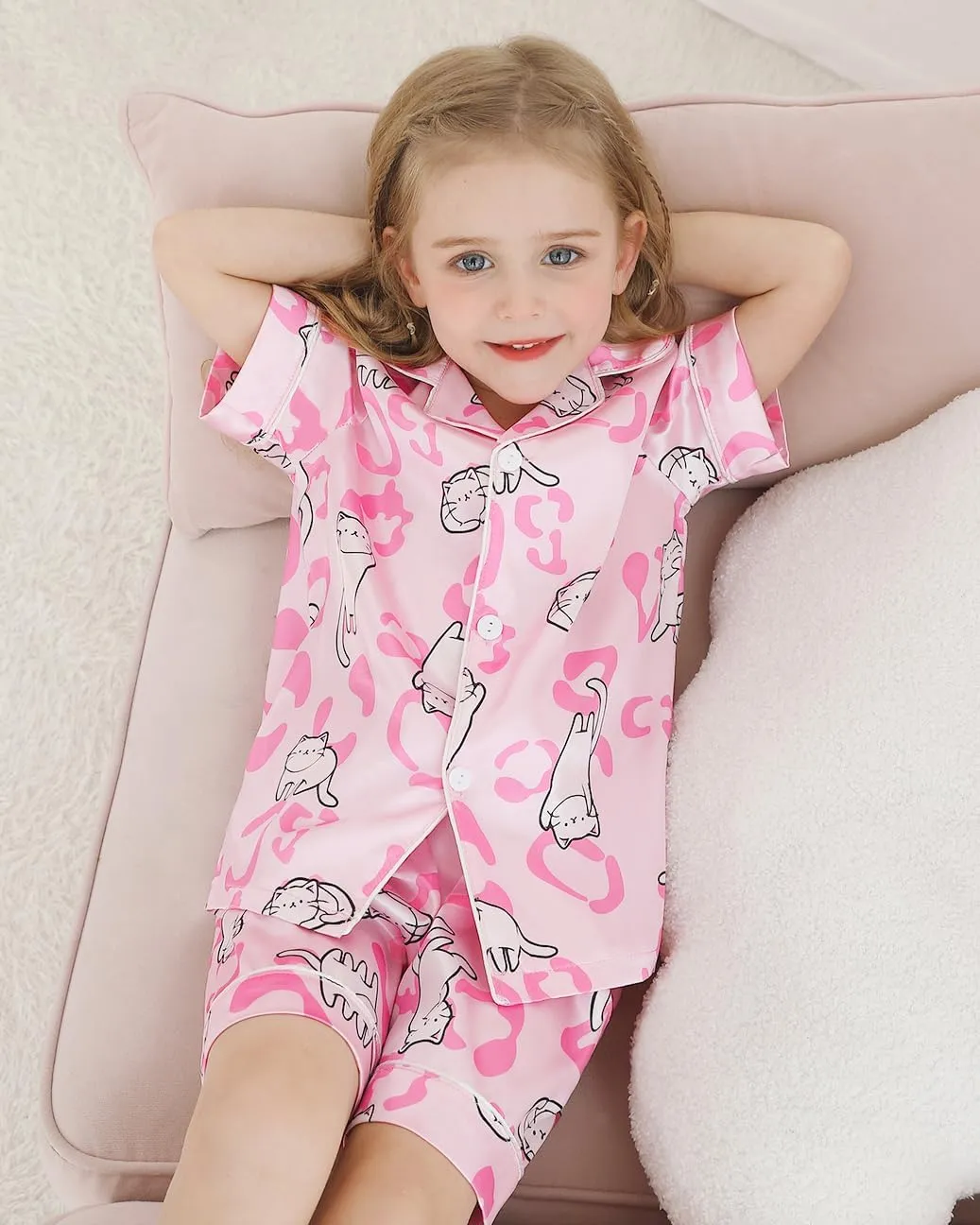 Weixinbuy Toddler Silk Pajamas Short Sleeve Button-Up Summer Pjs for Girls Boys Satin Pajama Sleepwear Set 2-7 Years