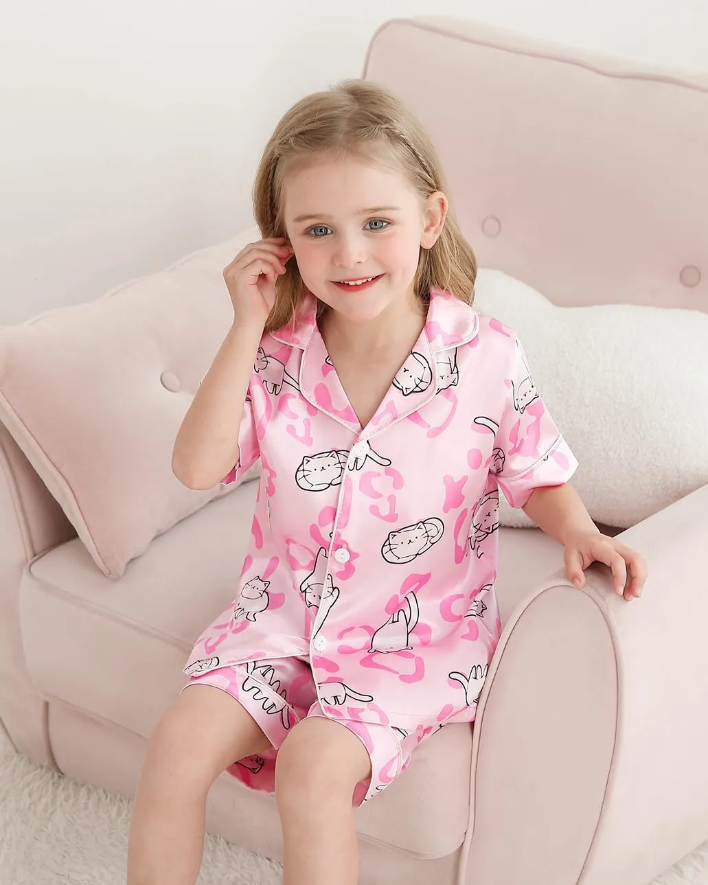 Weixinbuy Toddler Silk Pajamas Short Sleeve Button-Up Summer Pjs for Girls Boys Satin Pajama Sleepwear Set 2-7 Years