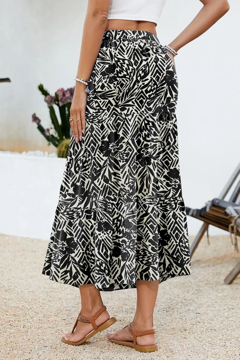 Women's 2025 Summer Boho Tiered Maxi Skirt Flowy A-Line Elastic Waist with Pockets Trendy Beach Long Skirts